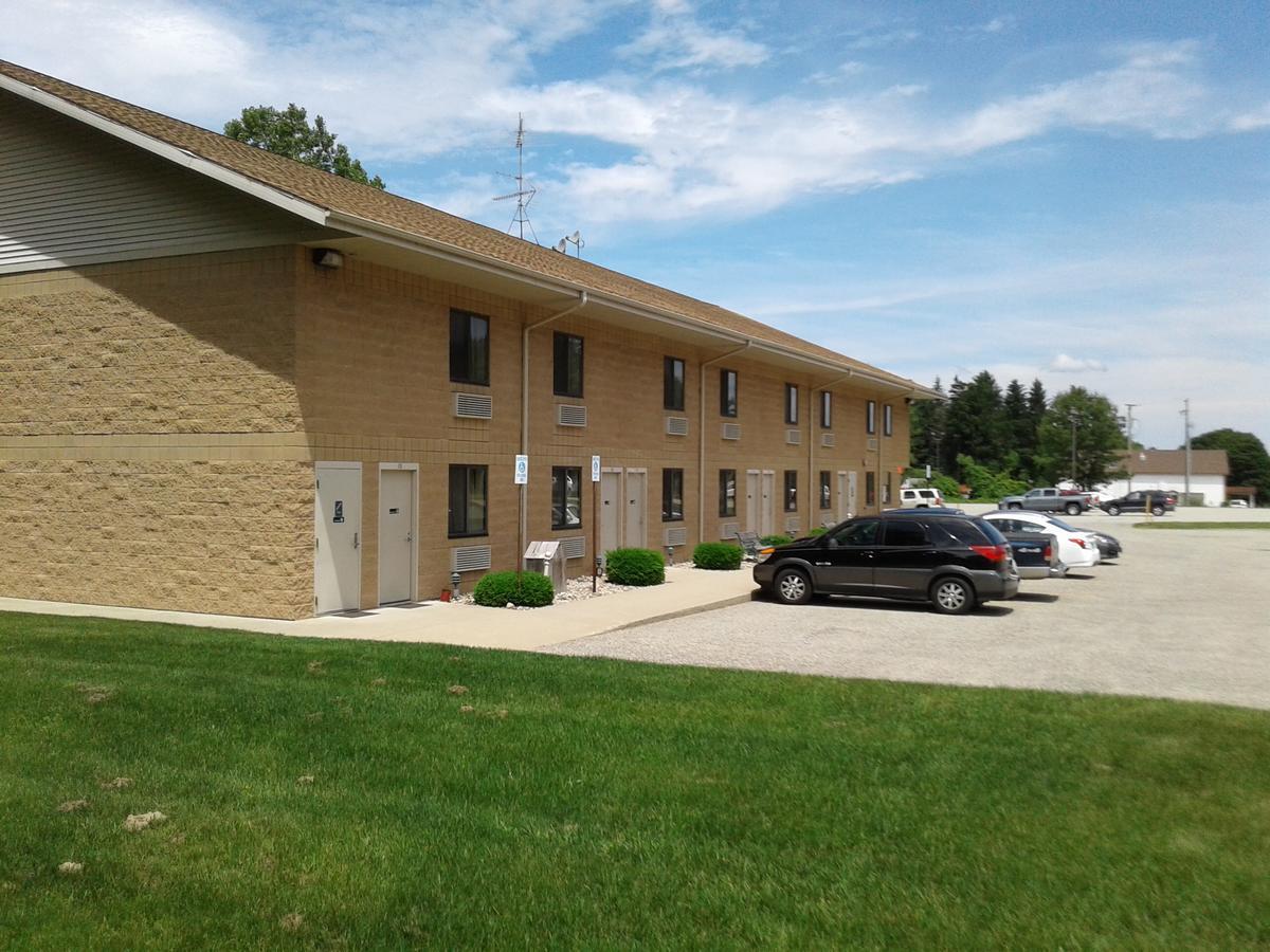 Oakridge Motel Newaygo エクステリア 写真